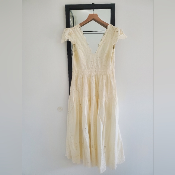 UO Wild Daisy Eyelet Tie-Back Midi Dress - Picture 2 of 5